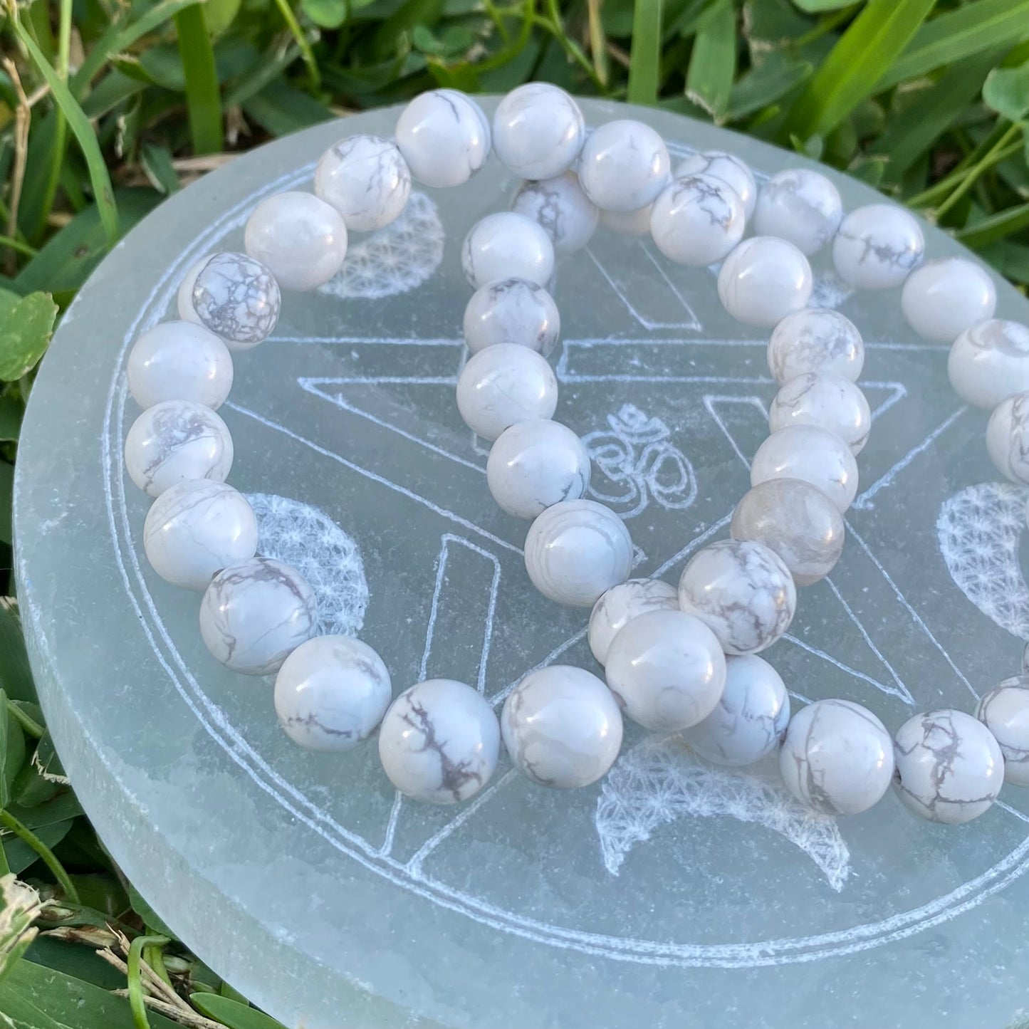 White Howlite Gemstone Bracelet